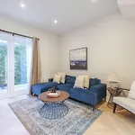 Cosy Tooting Retreat: 2-Bed Gem