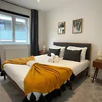 2 Bed Flat West Kensington/Fulham