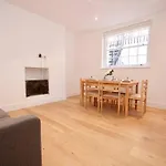 Lovely Flat In Baker Street