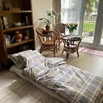 Spacious Bedroom Apartment Near Tube