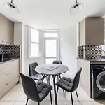 Charming 1 Bed Flat W Courtyard In Central London