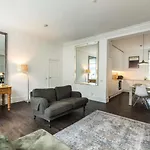 Stylish 2 Bedroom At Hammersmith