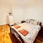 Ground Floor Flat In Bayswater Central London