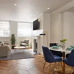 Uber Mayfair Luxury Apartment