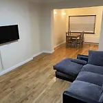 Vyner House