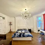 1 Step To Station! Double Room In Marylebone&Paddington, Central , #Room Name Is Tokyo#