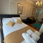 Jan\'S Haven , Lovely One Bed Flat With 2Beds And Free Parking