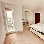 Morden 1 Bed Flat, Napier House, Bromyard Ave
