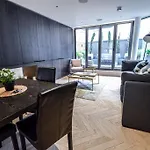 Stunning 2 Bedroom Apartment With Terrace