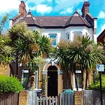 3 Bed Ground Floor Flat