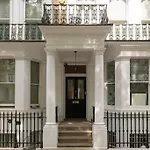 Beaufort Gardens Apartment In Knightsbridge