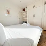 Stylish Flat Near Westfield & O2 Shepherd\'S Bush