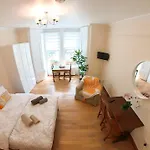 Lovely&Bright Studio Flat Close To Central London