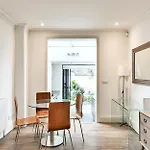 Sloane Square 2 Bed House