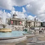 Alluring 2-Bed, 2-Bath Flat On High Street Kensington, Near Kensington Palace