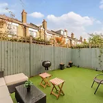 Three-Bedroom Bliss In London Town