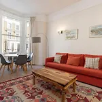 Charming Flat In West Brompton