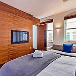 Finest Retreats - King Charles House