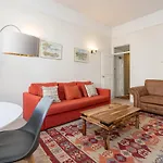 Charming Flat In West Brompton