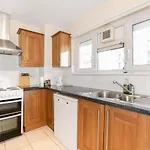 Easy Living Near Angel And City University