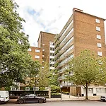 City Relay Radiant Chelsea Flat With City View