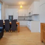 Comfortable 2 Bedroom Apartment In Tooting