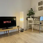 Kings Cross City Apartment