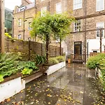 Beautiful Two-Bed Abode Near King Cross
