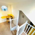 The Vista Apartment