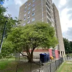 Entire Flat, Comfortable 2 Double Bedrooms