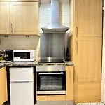 Centrally-Located Gem In Marble Arch, London