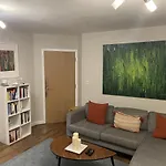 Apartment In Bow, East London
