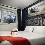 R2 Superking Sized Bed & 65\