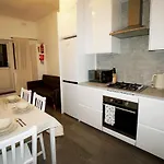 Stylish Retreat By Aresti Hotels