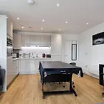 Greenwich O2 Apartment