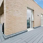 Greenwich O2 Apartment