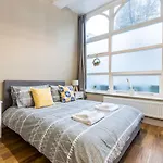Modern 2Bd Flat In Camden Town London