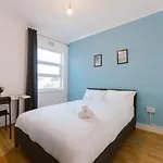 Stratford Cosy Rooms - 37