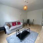 Remarkable 1-Bed Apartment In Putney Village