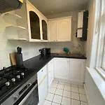 Remarkable 1-Bed Apartment In Putney Village