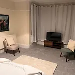 Luxury Cosy Retreat Apt