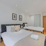 Kensington & Chelsea - Stylish Apartment In Central London