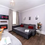 Covent Garden-Oxford Street Central London Studio Apartment