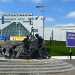 Luxury 1Bed In Converted Warehouse Next To London Excel