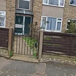 Beautiful Double Bedroom In Shared Flat Near Olympic Park In Stratford London