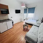 F12- Spacious 2Nd Floor Flat Fits 3 Near Paddington