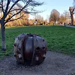 Arty Escape In Central London - Zone 2