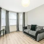 Pass The Keys City Break Apartment By Acton Main Line