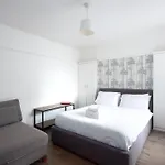 Argyle Apart Hotel