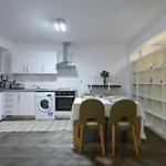 Stoke Newington Studio By Dc London Rooms